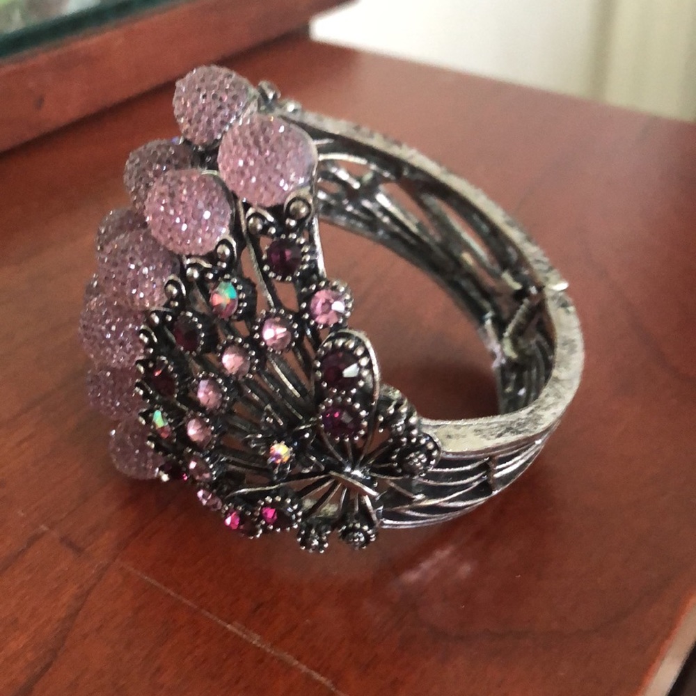 Cuff hinged bracelet with silver metal, purple. - Picture 2 of 6